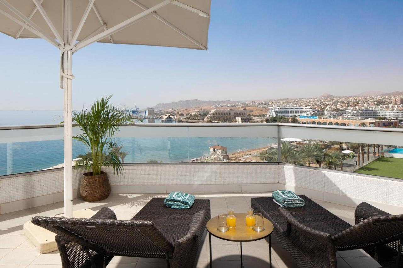 Neptune Eilat By Dan Hotels Exterior foto View of the Dead Sea from the rooftop of the Dead Sea Spa Magdiel